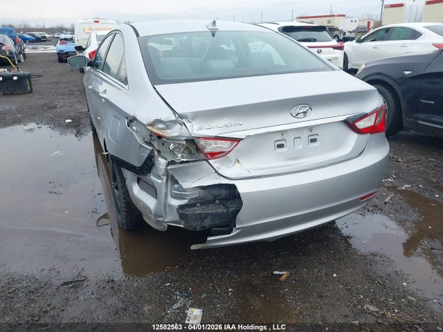 Продажа на аукционе авто 2013 Hyundai Sonata Gl, vin: 5NPEB4AC4DH627020, номер лота: 12582563