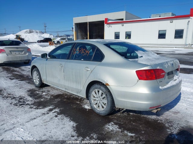 12578599 :رقم المزاد ، 3VWDK7AJ3BM026200 vin ، 2011 Volkswagen Jetta 2.0l Comfortline مزاد بيع