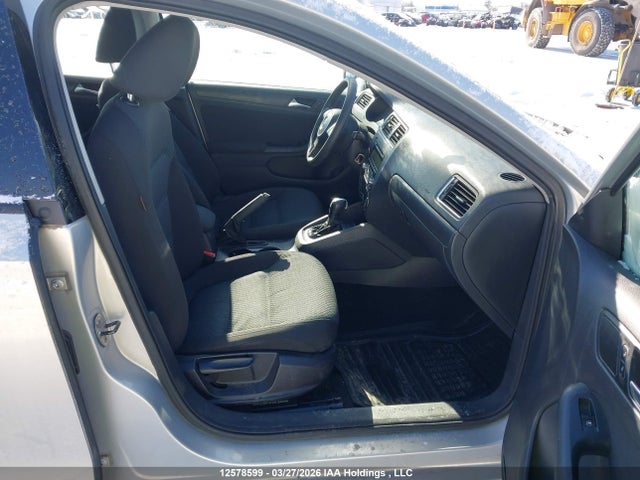 12578599 :رقم المزاد ، 3VWDK7AJ3BM026200 vin ، 2011 Volkswagen Jetta 2.0l Comfortline مزاد بيع