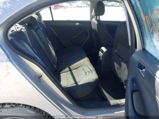 12578599 :رقم المزاد ، 3VWDK7AJ3BM026200 vin ، 2011 Volkswagen Jetta 2.0l Comfortline مزاد بيع