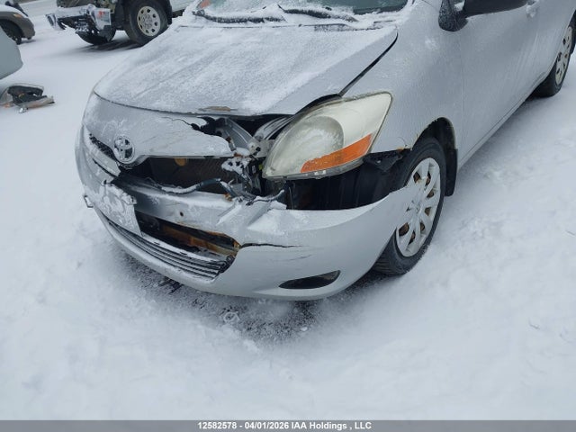 12582578 :رقم المزاد ، JTDBT923871005155 vin ، 2007 Toyota Yaris مزاد بيع