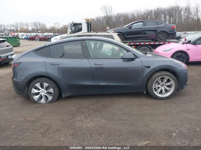 Продаж на аукціоні авто 2022 Tesla Model Y Long Range, vin: 7SAYGDEE2NF533036, номер лоту: 12582581