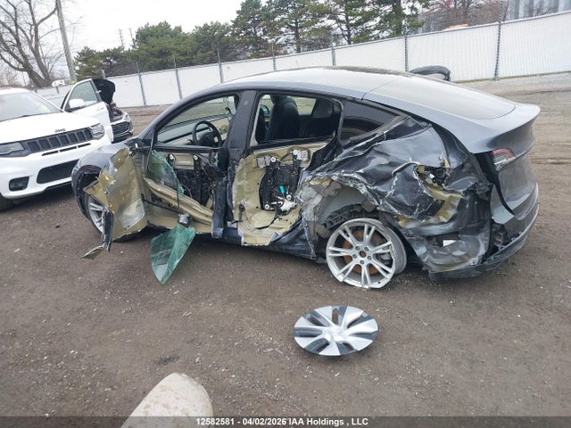 Продаж на аукціоні авто 2022 Tesla Model Y Long Range, vin: 7SAYGDEE2NF533036, номер лоту: 12582581