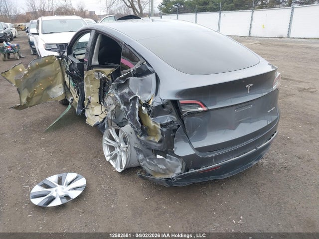 Продаж на аукціоні авто 2022 Tesla Model Y Long Range, vin: 7SAYGDEE2NF533036, номер лоту: 12582581