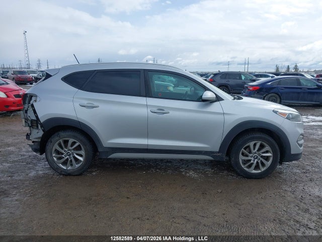 Продажа на аукционе авто 2017 Hyundai Tucson Premium, vin: KM8J3CA47HU467012, номер лота: 12582589