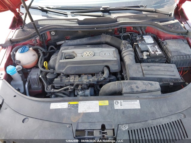 12582599 :رقم المزاد ، WVWBN7AN7EE523801 vin ، 2014 Volkswagen Passat Cc مزاد بيع