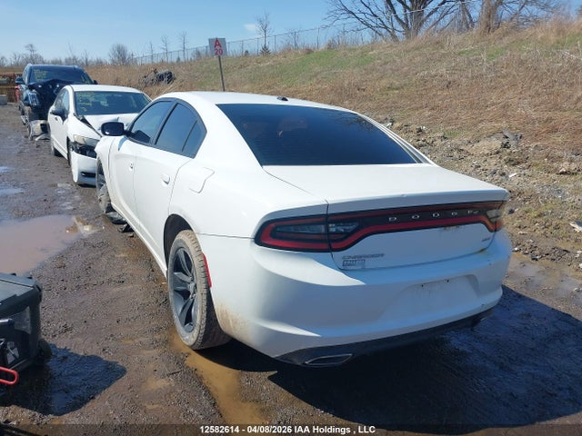 12582614 :رقم المزاد ، 2C3CDXHG5FH794353 vin ، 2015 Dodge Charger Sxt مزاد بيع
