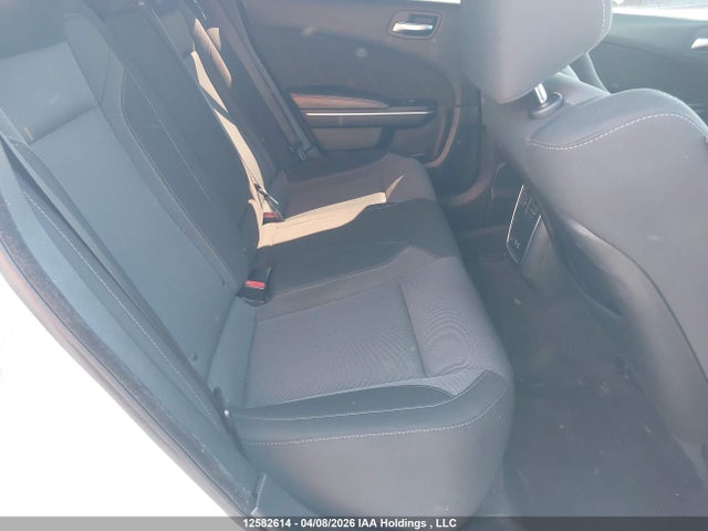 12582614 :رقم المزاد ، 2C3CDXHG5FH794353 vin ، 2015 Dodge Charger Sxt مزاد بيع