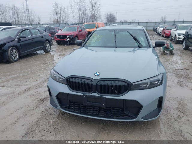12582618 :رقم المزاد ، 3MW89FF02P8C92976 vin ، 2023 Bmw 330xi مزاد بيع