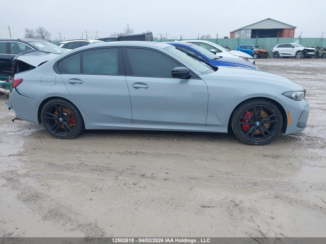 12582618 :رقم المزاد ، 3MW89FF02P8C92976 vin ، 2023 Bmw 330xi مزاد بيع