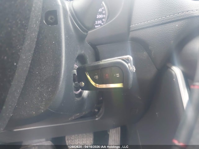 2T3B1RFV7LC082338 Toyota RAV4 LE
