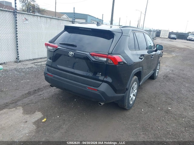 2T3B1RFV7LC082338 Toyota RAV4 LE