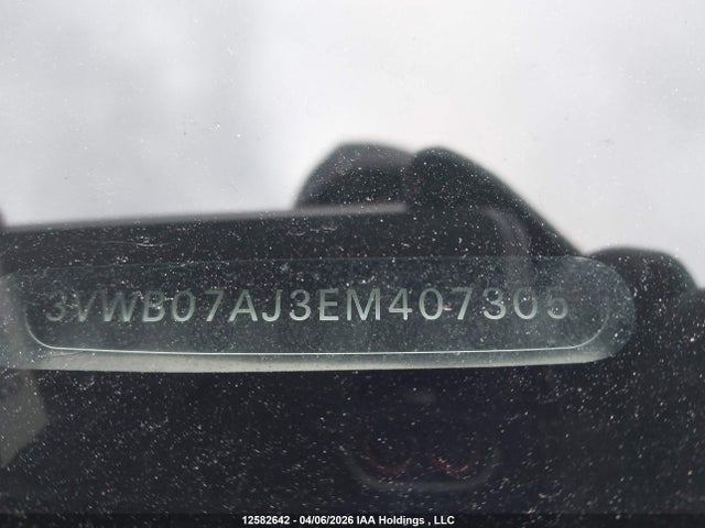 3VWB07AJ3EM407305 Volkswagen JETTA SE