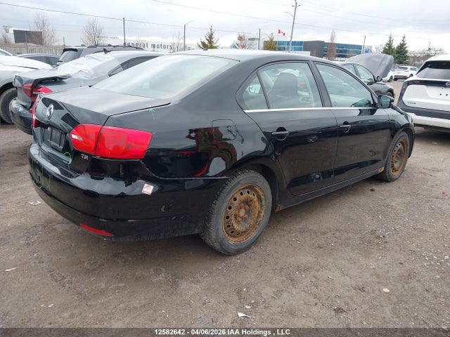 3VWB07AJ3EM407305 Volkswagen JETTA SE
