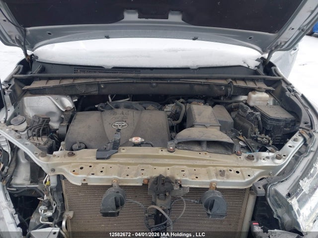 5TDJZRFH9KS604903 Toyota Highlander Xle