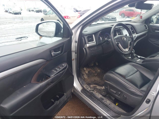 5TDJZRFH9KS604903 Toyota Highlander Xle