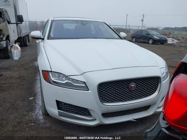 Продаж на аукціоні авто 2017 Jaguar Xf, vin: SAJBJ4BN8HCY33689, номер лоту: 12582680
