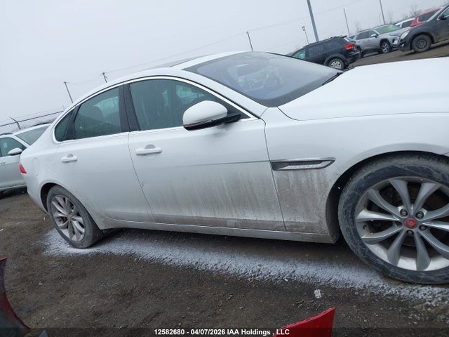 Продаж на аукціоні авто 2017 Jaguar Xf, vin: SAJBJ4BN8HCY33689, номер лоту: 12582680