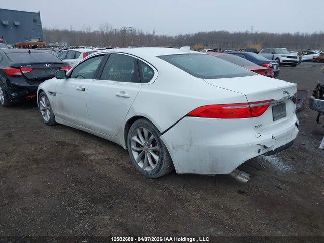 Продаж на аукціоні авто 2017 Jaguar Xf, vin: SAJBJ4BN8HCY33689, номер лоту: 12582680
