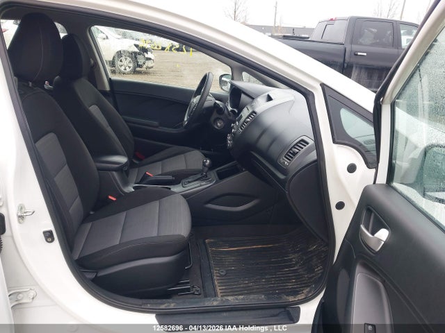 KNAFK5A8XF5345325 KIA FORTE LX