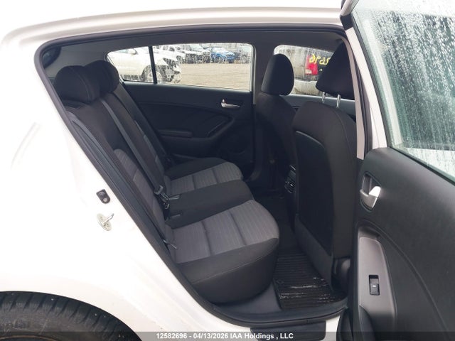KNAFK5A8XF5345325 KIA FORTE LX