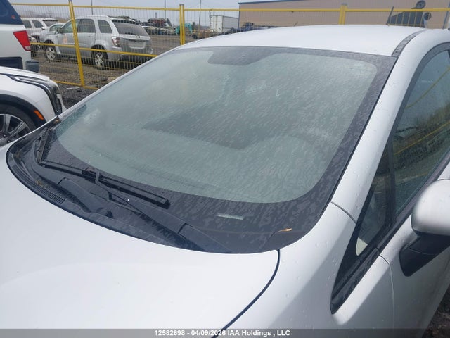 KNADM5A3XH6048428 KIA Rio