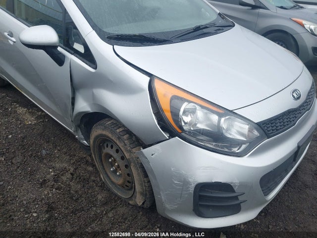 KNADM5A3XH6048428 KIA Rio