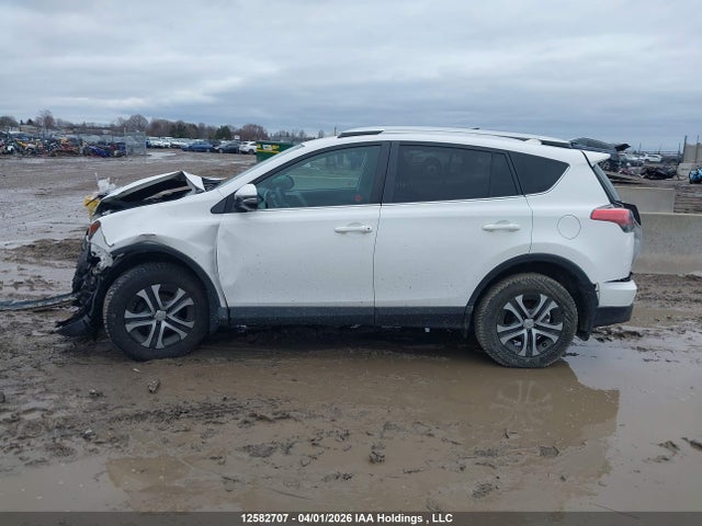 2016 Toyota Rav4 Le მანქანა იყიდება აუქციონზე, vin: 2T3ZFREV4GW286777, აუქციონის ნომერი: 12582707