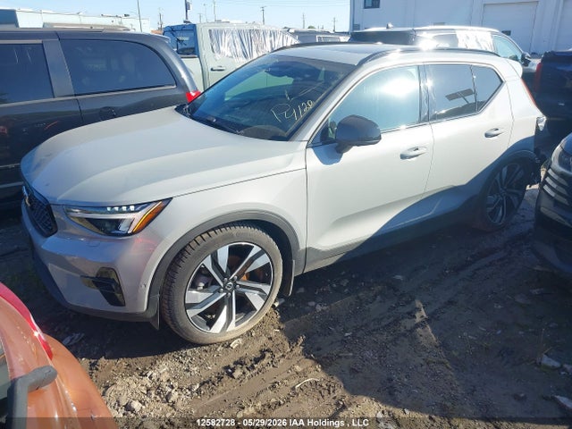 Volvo Xc40 B5 Plus Dark Theme 2025 YV4L12UC0S2490860 Image 2
