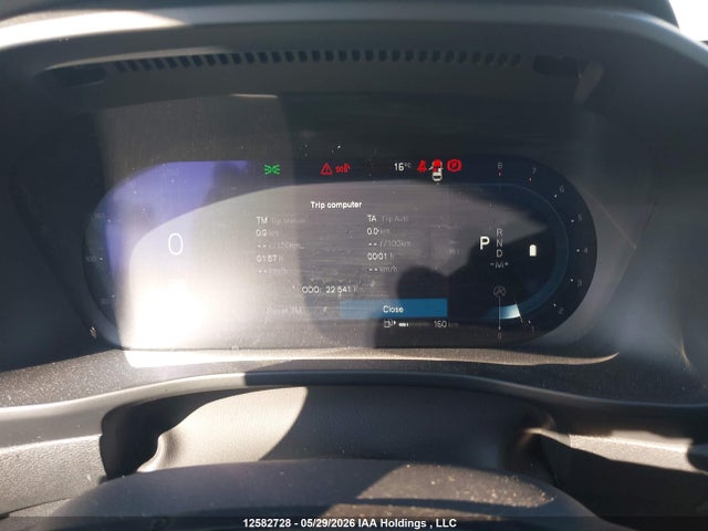 Volvo Xc40 B5 Plus Dark Theme 2025 YV4L12UC0S2490860 Image 7