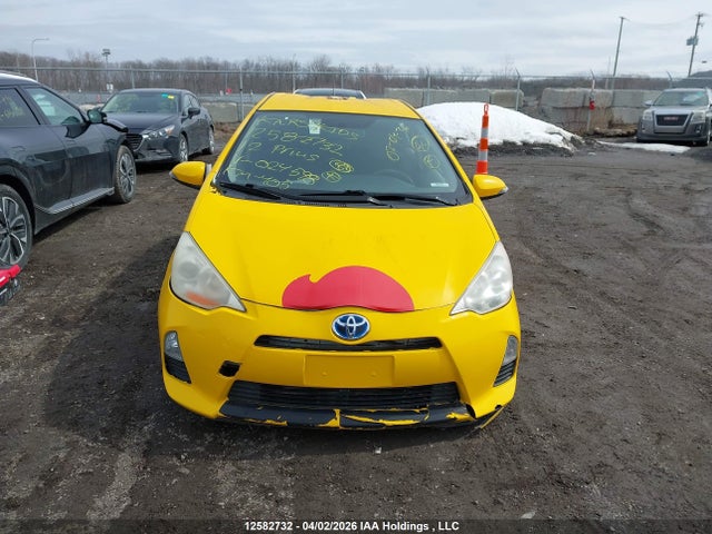 2012 Toyota Prius C მანქანა იყიდება აუქციონზე, vin: JTDKDTB3XC1024598, აუქციონის ნომერი: 12582732