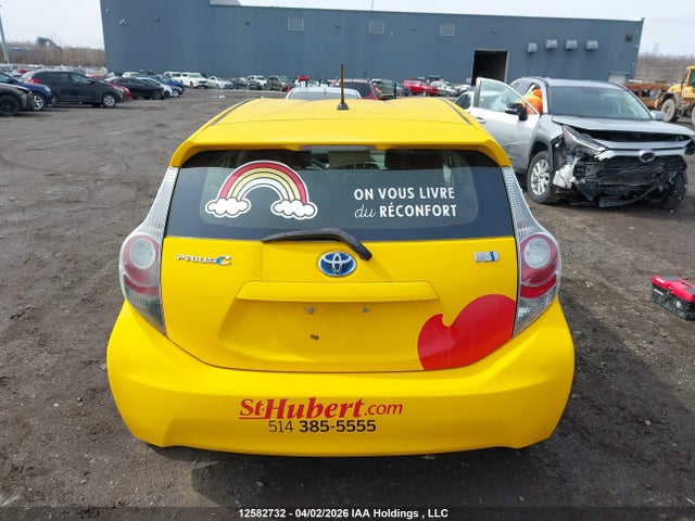 2012 Toyota Prius C მანქანა იყიდება აუქციონზე, vin: JTDKDTB3XC1024598, აუქციონის ნომერი: 12582732