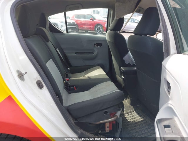 2012 Toyota Prius C მანქანა იყიდება აუქციონზე, vin: JTDKDTB3XC1024598, აუქციონის ნომერი: 12582732