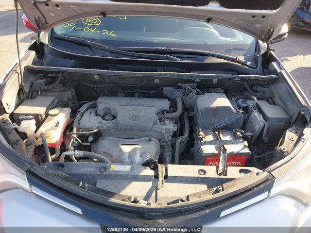 2T3ZFREV3HW323853 Toyota RAV4
