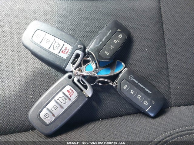 Продаж на аукціоні авто 2016 Hyundai Veloster Se, vin: KMHTC6AD8GU297350, номер лоту: 12582741