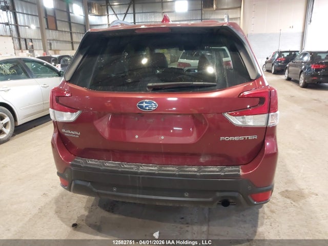 JF2SKEGC0KH557206 Subaru Forester Premium