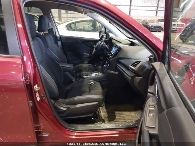 JF2SKEGC0KH557206 Subaru Forester Premium