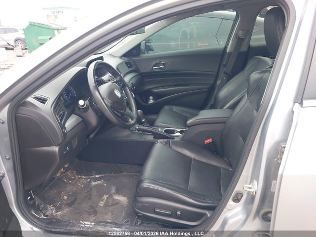 12582758 :رقم المزاد ، 19UDE2F76JA801306 vin ، 2018 Acura Ilx Premium/technology Package مزاد بيع