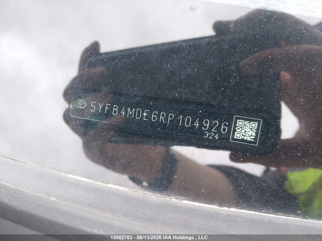 5YFB4MDE6RP104926 Toyota COROLLA LE