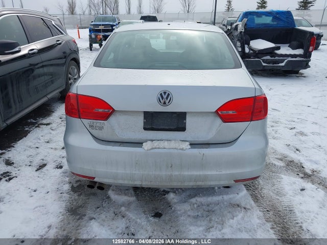 12582766 :رقم المزاد ، 3VW2K7AJ6DM392792 vin ، 2013 Volkswagen Jetta 2.0l Trendline/2.0l Trendline+ مزاد بيع