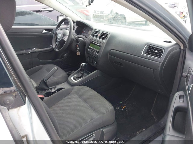 12582766 :رقم المزاد ، 3VW2K7AJ6DM392792 vin ، 2013 Volkswagen Jetta 2.0l Trendline/2.0l Trendline+ مزاد بيع