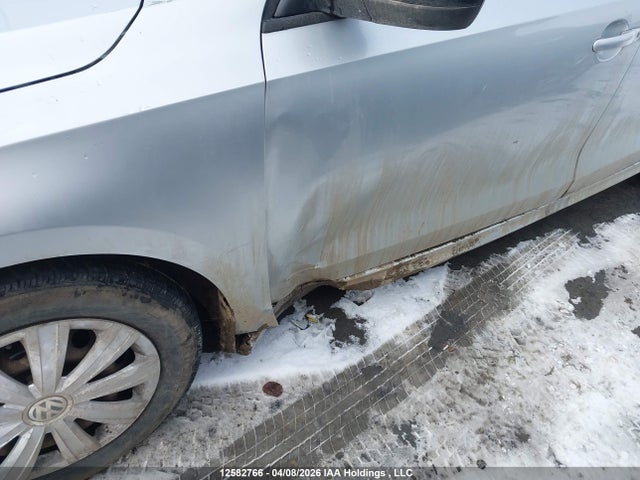 12582766 :رقم المزاد ، 3VW2K7AJ6DM392792 vin ، 2013 Volkswagen Jetta 2.0l Trendline/2.0l Trendline+ مزاد بيع
