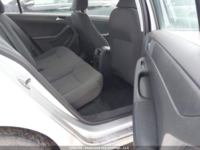 12582766 :رقم المزاد ، 3VW2K7AJ6DM392792 vin ، 2013 Volkswagen Jetta 2.0l Trendline/2.0l Trendline+ مزاد بيع