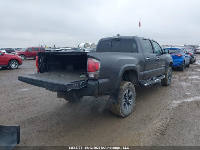 Продажа на аукционе авто 2017 Toyota Tacoma Double Cab/limited, vin: 5TFHZ5BN2HX026021, номер лота: 12582778