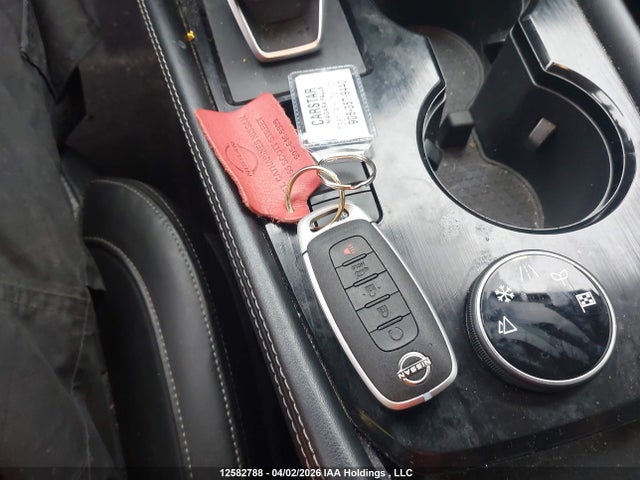 JN8BT3DD2PW316784 Nissan Rogue Platinum