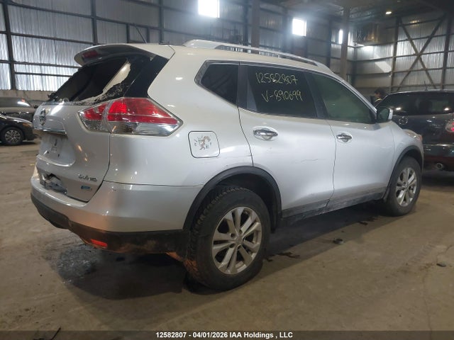 Продаж на аукціоні авто 2015 Nissan Rogue S/sl/sv, vin: 5N1AT2MV1FC890699, номер лоту: 12582807