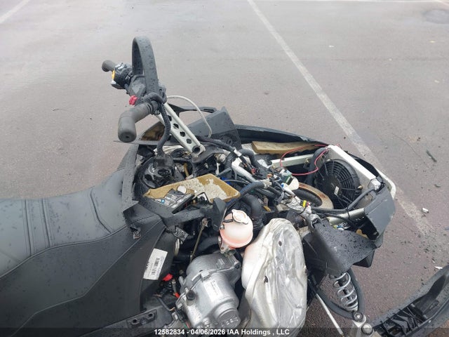 YH2SSRJC8JR000338 Skidoo Skidoo.