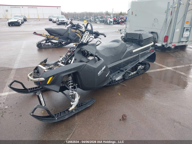 YH2SSRJC8JR000338 Skidoo Skidoo.