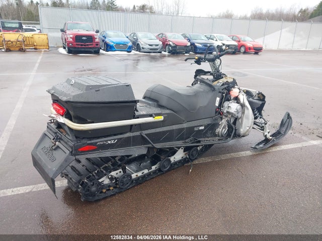 YH2SSRJC8JR000338 Skidoo Skidoo.