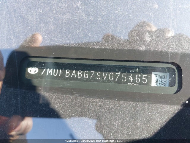 2025 Toyota Corolla Cross Hybrid Se მანქანა იყიდება აუქციონზე, vin: 7MUFBABG7SV075465, აუქციონის ნომერი: 12582850